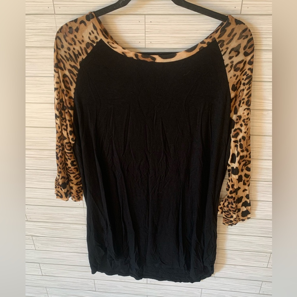 Cezanne Leopard Print Black replan style Top 3/4 slv ruffles at end of Slvs